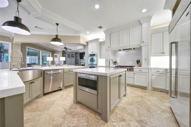 12718 Hunters Canyon Lane, Cypress, TX 77429
