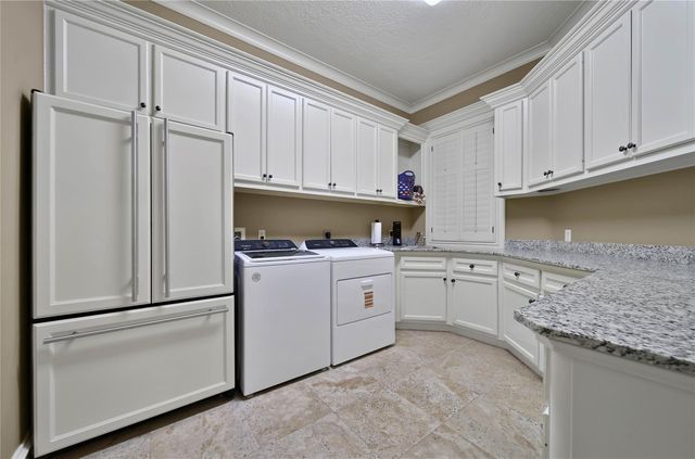 12718 Hunters Canyon Lane, Cypress, TX 77429