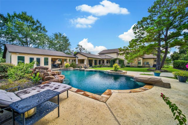 12718 Hunters Canyon Lane, Cypress, TX 77429