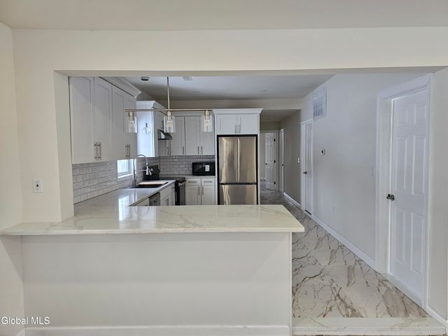 489 Grooms Road Unit C, Clifton Park, NY 12065