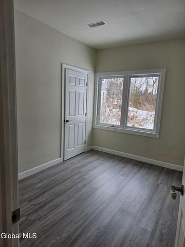 489 Grooms Road Unit C, Clifton Park, NY 12065