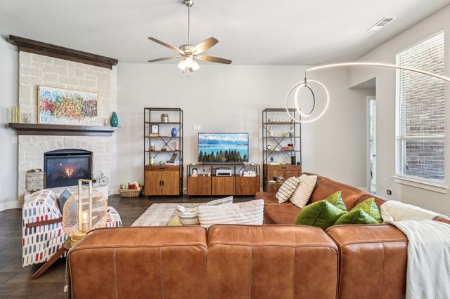 847 Longbranch Way, Little Elm, TX 76227