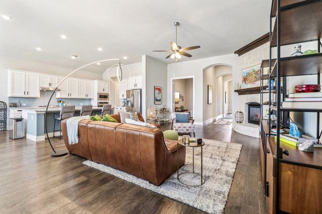 847 Longbranch Way, Little Elm, TX 76227