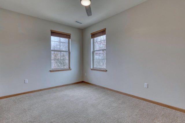 W155N7081 Amberleigh CIRCLE, Menomonee Falls, WI 53051