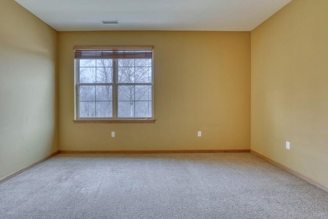 W155N7081 Amberleigh CIRCLE, Menomonee Falls, WI 53051