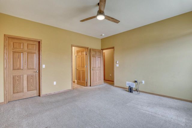 W155N7081 Amberleigh CIRCLE, Menomonee Falls, WI 53051