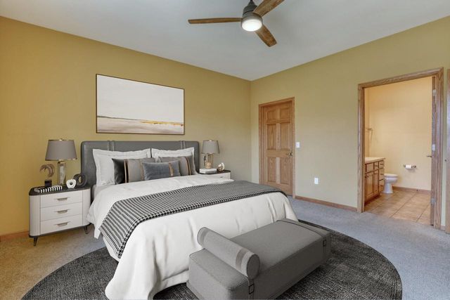 W155N7081 Amberleigh CIRCLE, Menomonee Falls, WI 53051