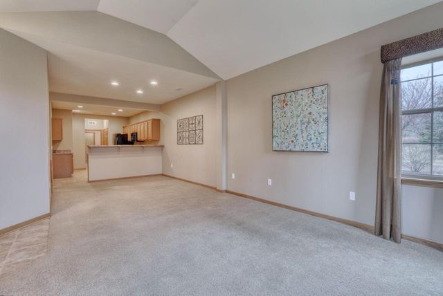 W155N7081 Amberleigh CIRCLE, Menomonee Falls, WI 53051