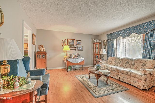 270 Alders Place Extension, Bristol, TN 37620