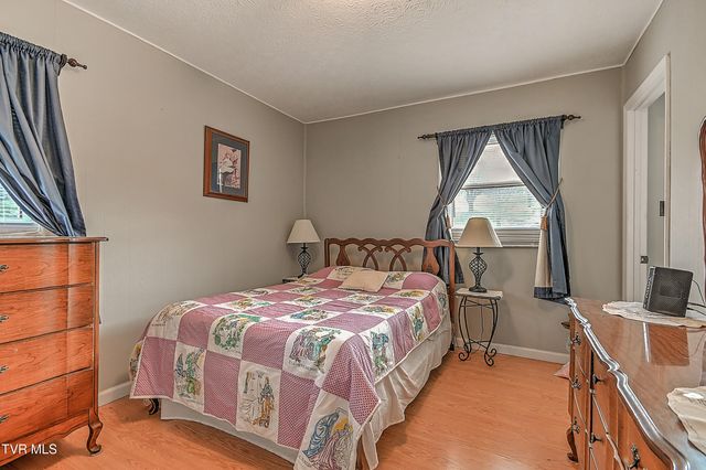 270 Alders Place Extension, Bristol, TN 37620