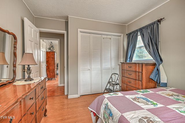 270 Alders Place Extension, Bristol, TN 37620