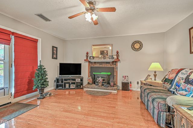 270 Alders Place Extension, Bristol, TN 37620