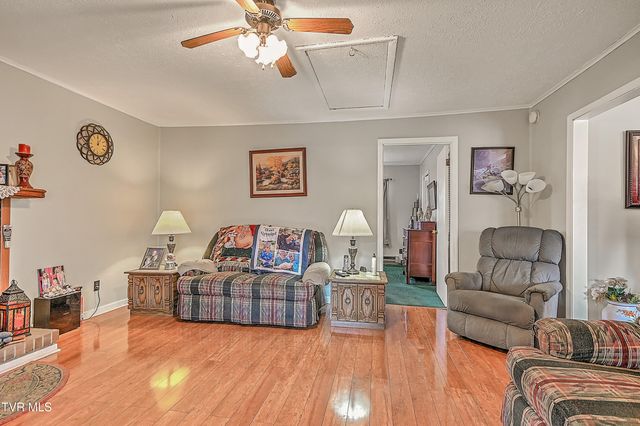 270 Alders Place Extension, Bristol, TN 37620