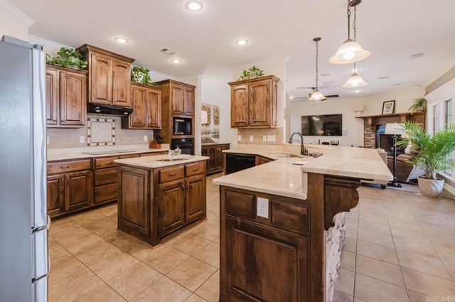 1164 Brookhaven Court, Alexander, AR 72002