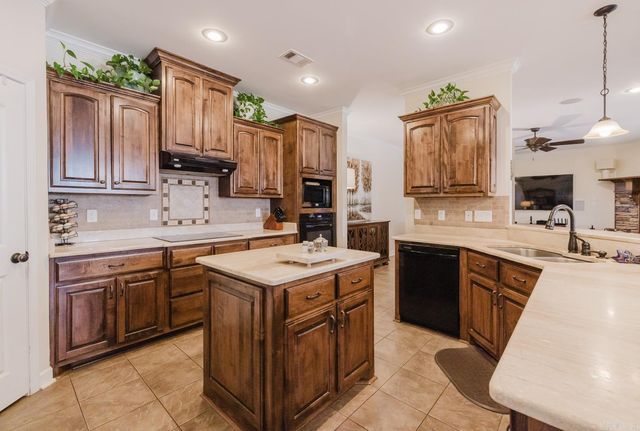 1164 Brookhaven Court, Alexander, AR 72002