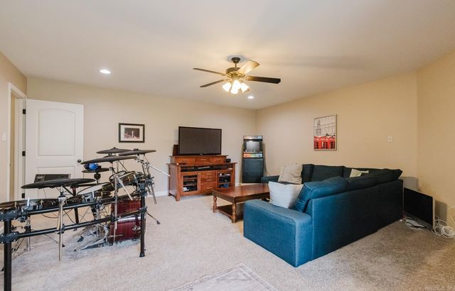 1164 Brookhaven Court, Alexander, AR 72002