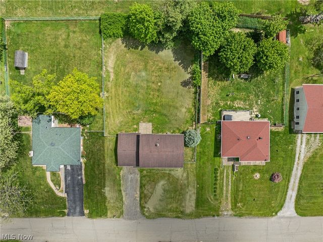 324 Thomas Street, Wintersville, OH 43953