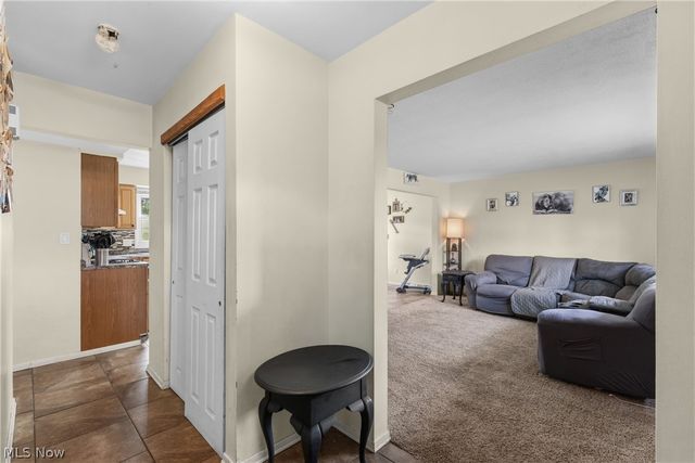 324 Thomas Street, Wintersville, OH 43953