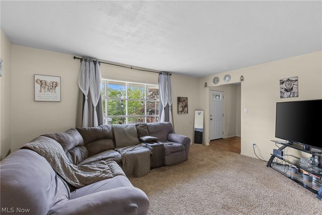 324 Thomas Street, Wintersville, OH 43953