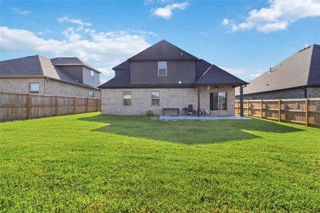811 Ann Place, Centerton, AR 72719