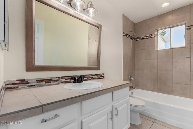 2555 E Mobile Lane, Phoenix, AZ 85040