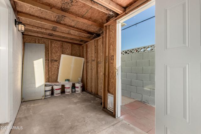 2555 E Mobile Lane, Phoenix, AZ 85040