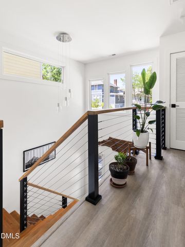 825 W Markham Avenue, Durham, NC 27701