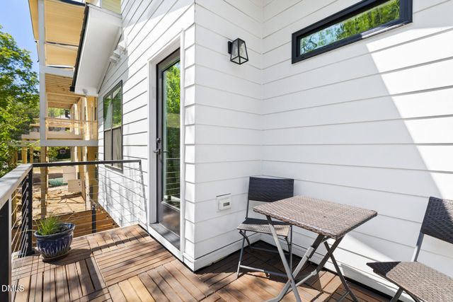 825 W Markham Avenue, Durham, NC 27701