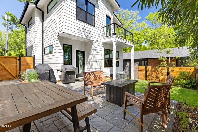 825 W Markham Avenue, Durham, NC 27701