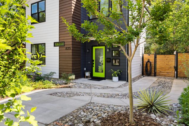 825 W Markham Avenue, Durham, NC 27701