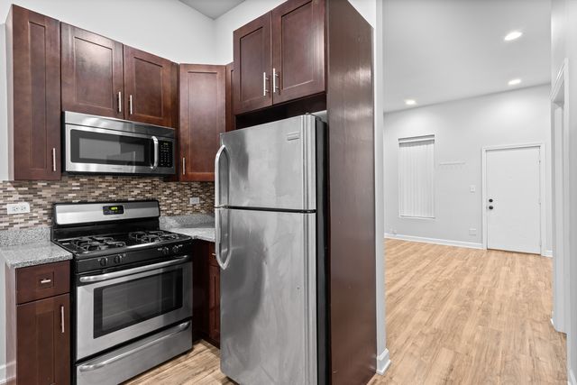 1528 N Ashland Avenue 1R, Chicago, IL 60622