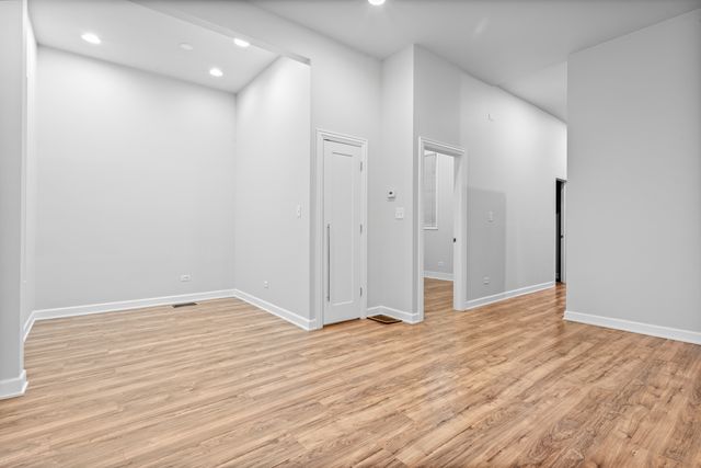 1528 N Ashland Avenue 1R, Chicago, IL 60622