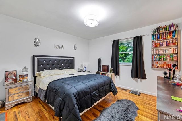 2044 Kingsford Drive, Florissant, MO 63031
