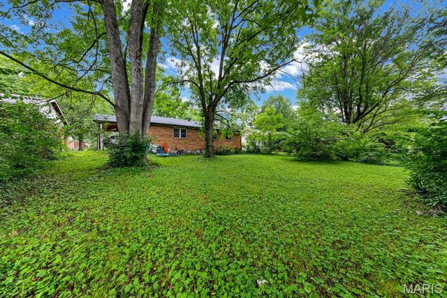 2044 Kingsford Drive, Florissant, MO 63031