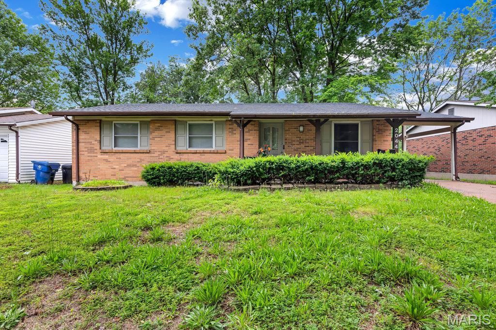 2044 Kingsford Drive, Florissant, MO 63031