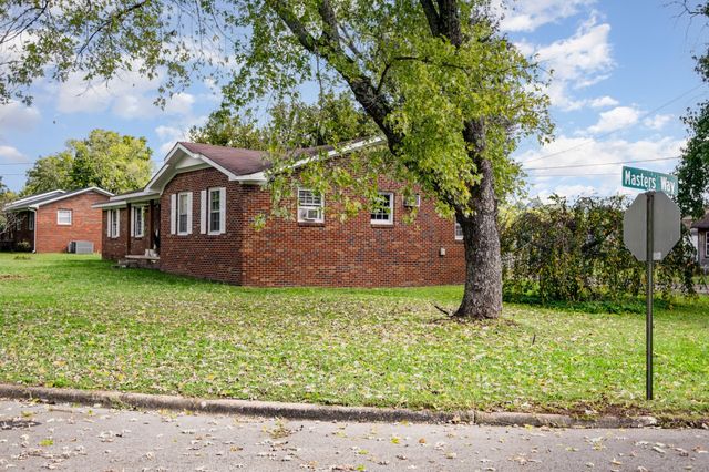 125 Morton Dr, Fayetteville, TN 37334