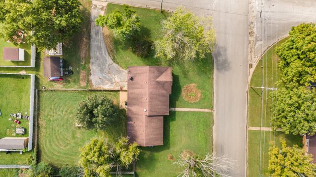 125 Morton Dr, Fayetteville, TN 37334