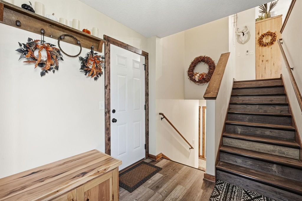 451 Roosevelt Drive, Dresser, WI 54009 — photo 2