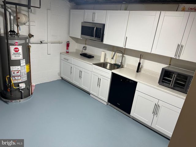 7428 MASON LN, Falls Church, VA 22042