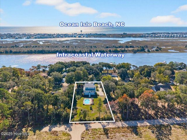 6718 Roberta Road SW, Ocean Isle Beach, NC 28469