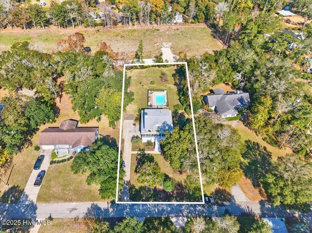 6718 Roberta Road SW, Ocean Isle Beach, NC 28469