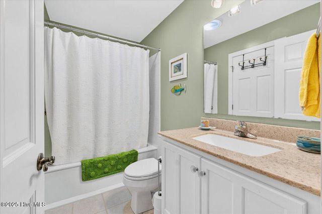 6718 Roberta Road SW, Ocean Isle Beach, NC 28469