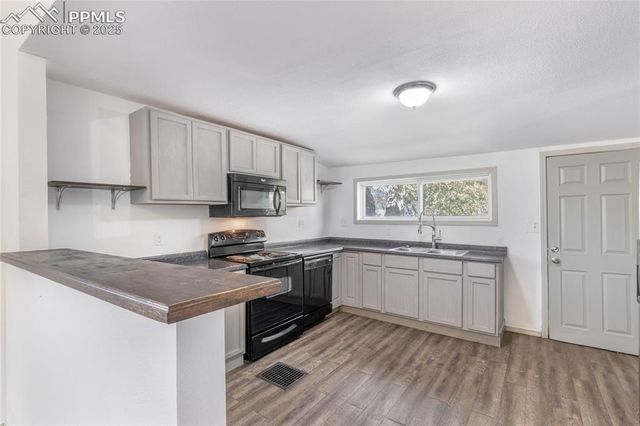 917 W 14th Street, Pueblo, CO 81003