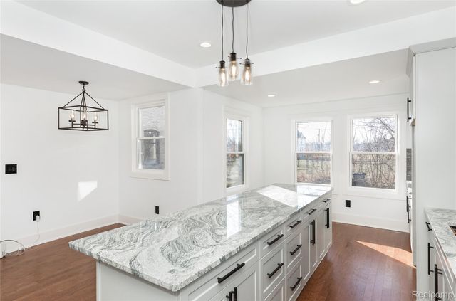 1583 Cadillac Boulevard, Detroit, MI 48214