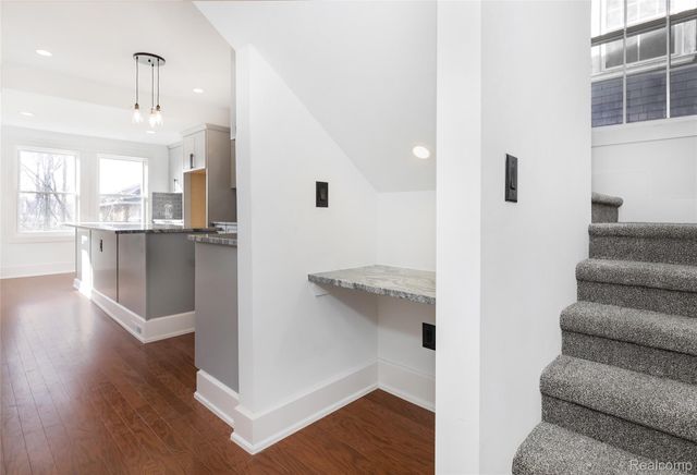 1583 Cadillac Boulevard, Detroit, MI 48214