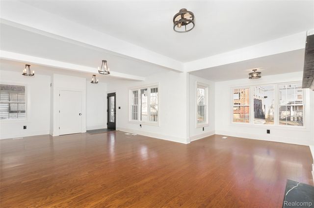 1583 Cadillac Boulevard, Detroit, MI 48214