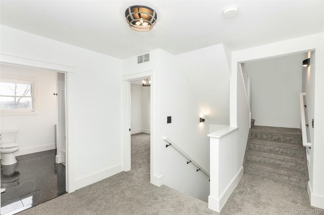 1583 Cadillac Boulevard, Detroit, MI 48214