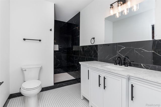 1583 Cadillac Boulevard, Detroit, MI 48214