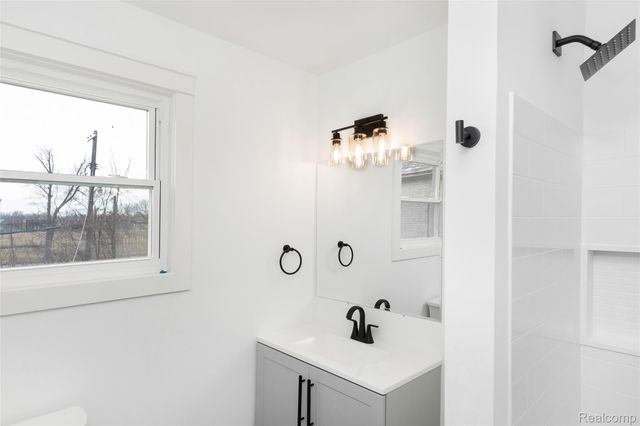 1583 Cadillac Boulevard, Detroit, MI 48214