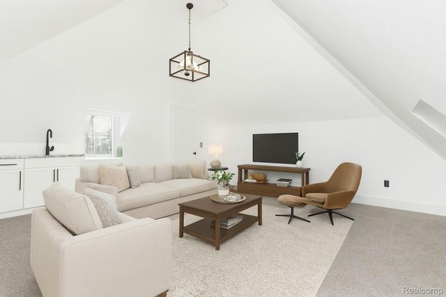 1583 Cadillac Boulevard, Detroit, MI 48214